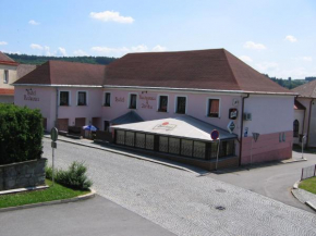 Отель Hotel U Jiřího  Гумполец